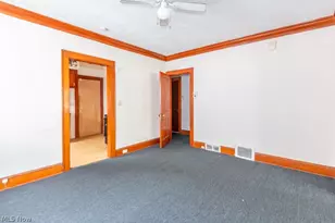 917 Helmsdale Rd, Cleveland Heights, OH 44112 - Photo 14