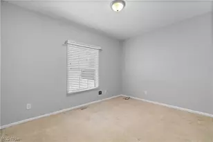 477 Misty Ln, Akron, OH 44321 - Photo 14