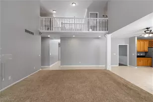 477 Misty Ln, Akron, OH 44321 - Photo 6