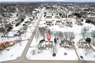 477 Misty Ln, Akron, OH 44321 - Photo 2