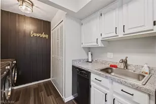 6853 Colonial Dr, Mentor, OH 44060 - Photo 14