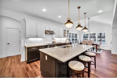 7598 Salida Road, Mentor on the Lake, OH 44060 - Photo 8