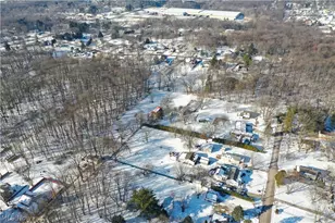 1554 Woods Rd, Akron, OH 44306 - Photo 42