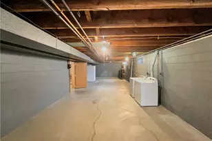 11001 Shaker Dr, North Royalton, OH 44133 - Photo 16