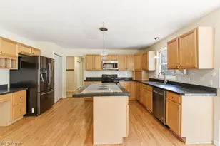 34390 Appleview Way, Solon, OH 44139 - Photo 16