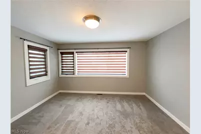 2272 W 5th Street, Loveland, OH 44113 - Photo 12