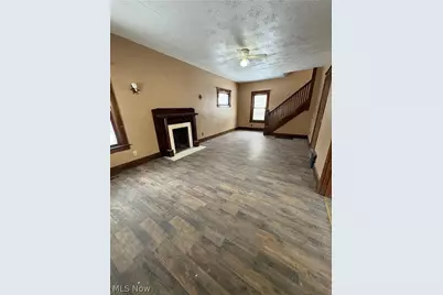 24 Euclid Avenue, Struthers, OH 44471 - Photo 2