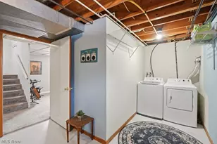 2190 Waterbury Dr, Uniontown, OH 44685 - Photo 38