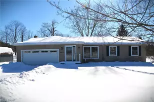 2405 Weymouth Rd, Hinckley, OH 44233 - Photo 2