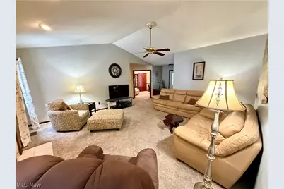 8397 French Hill Road NW, Bolivar, OH 44612 - Photo 4