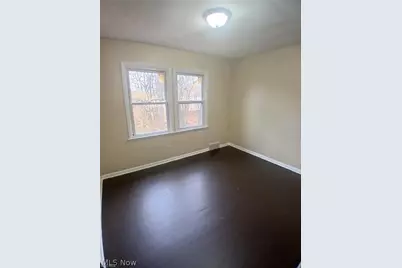 21 Zents Avenue, Youngstown, OH 44505 - Photo 12