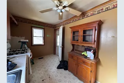 1032 Race Street, Zanesville, OH 43701 - Photo 12