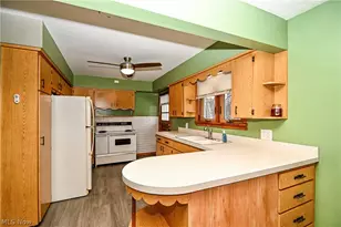 3218 Pickle Rd, Akron, OH 44312 - Photo 6