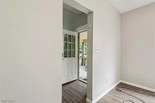 498 Gage St, Akron, OH 44311 - Photo 8