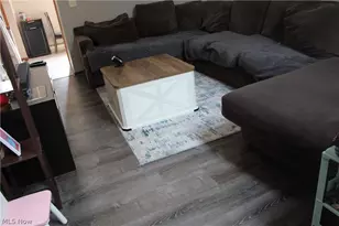 5279 Creekside Blvd, Brunswick Hills, OH 44212 - Photo 4