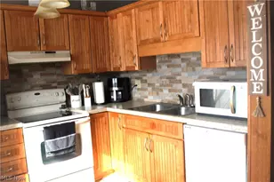 5279 Creekside Blvd, Brunswick Hills, OH 44212 - Photo 6