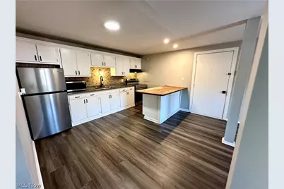 676 S Shore Court, Vermilion, OH 44089 - Photo 10