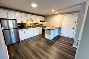 676 S Shore Ct, Vermilion, OH 44089 - Photo 10