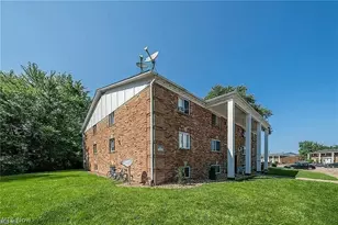 676 S Shore Ct, Vermilion, OH 44089 - Photo 2