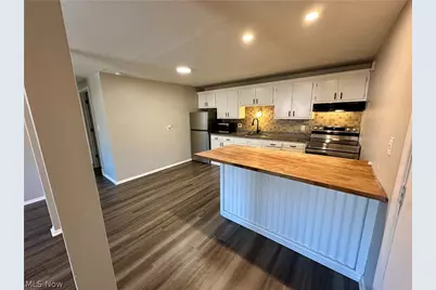 676 S Shore Court, Vermilion, OH 44089 - Photo 8