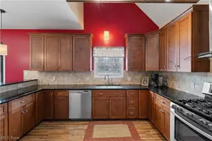 2015 Osage Trail, Wadsworth, OH 44281 - Photo 12