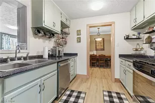 1218 24th St NE, Canton, OH 44714 - Photo 12