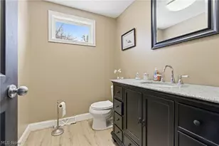 1218 24th St NE, Canton, OH 44714 - Photo 16