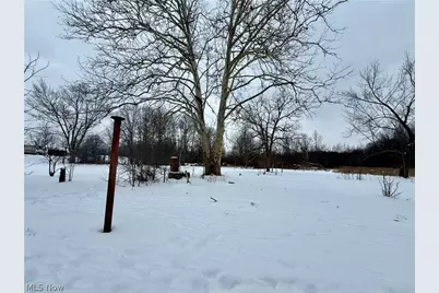 3322 McCartney Road, Youngstown, OH 44505 - Photo 10