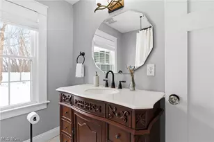 37607 Euclid Ave, Willoughby, OH 44094 - Photo 30