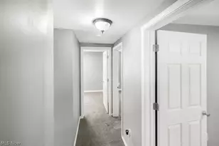 584 Evans Ave, Akron, OH 44310 - Photo 22