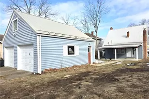 920 32nd St, Parkersburg, WV 26104 - Photo 2