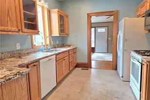 920 32nd St, Parkersburg, WV 26104 - Photo 10