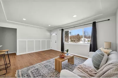 6871 Franke Road, Middleburg Heights, OH 44130 - Photo 8