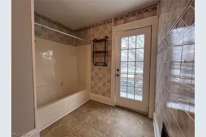 2222 W 98th Street, Loveland, OH 44102 - Photo 14