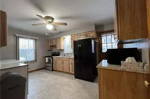 110 Jepson Ave, St Clairsville, OH 43950 - Photo 8
