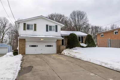 2360 Savoy Avenue, Akron, OH 44305 - Photo 4