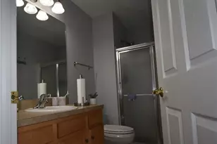 23004 Chandlers Ln, Olmsted Falls, OH 44138 - Photo 20