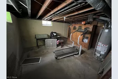 17001 Lipton Avenue, Loveland, OH 44128 - Photo 12