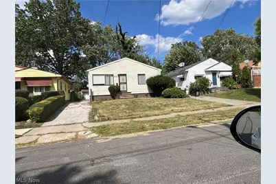 17001 Lipton Avenue, Loveland, OH 44128 - Photo 2
