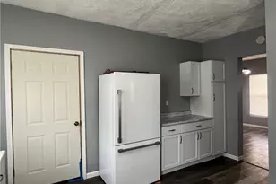 475 State St, Conneaut, OH 44030 - Photo 4