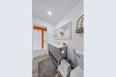 22711 Vera Street, Warrensville Heights, OH 44128 - Photo 34