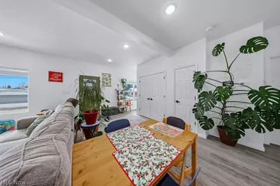 22711 Vera Street, Warrensville Heights, OH 44128 - Photo 6