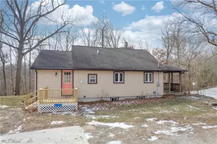 2135 Rankin Dr, Ravenna, OH 44266 - Photo 2
