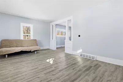 1729 E 26th Street, Ashtabula, OH 44004 - Photo 2