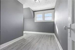 1729 E 26th St, Ashtabula, OH 44004 - Photo 8