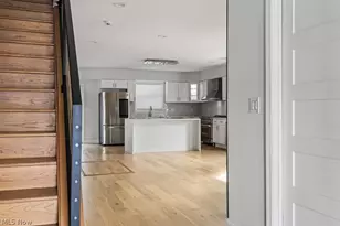 1457 W 52nd St, Loveland, OH 44102 - Photo 6