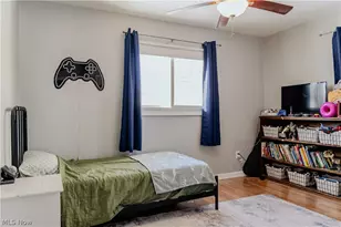 730 Hemlock Dr, Euclid, OH 44132 - Photo 16