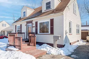 2134 Estabrook Ave NW, Warren, OH 44485 - Photo 2