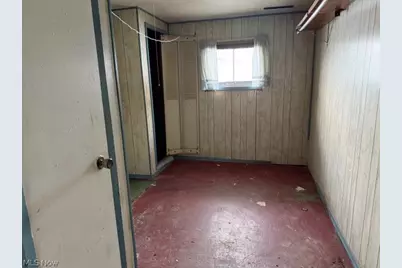 71571 Main Street, St Clairsville, OH 43950 - Photo 28