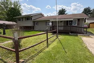 71571 Main St, St Clairsville, OH 43950 - Photo 2
